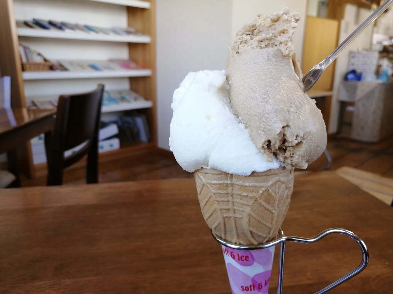 いちご畑カフェオレアイスクリーム